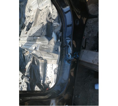 Порог с центральной стойкой левый