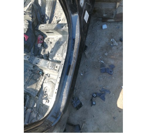 Порог с центральной стойкой левый