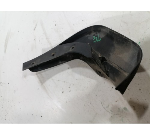 Брызговик задний левый