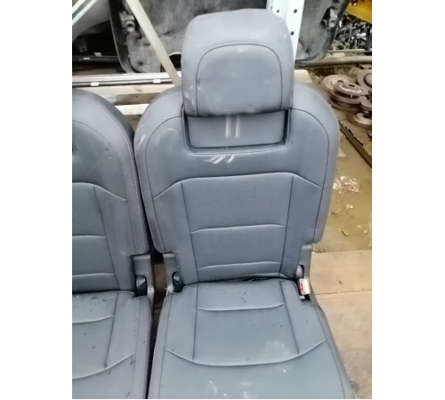 Третий ряд сидений