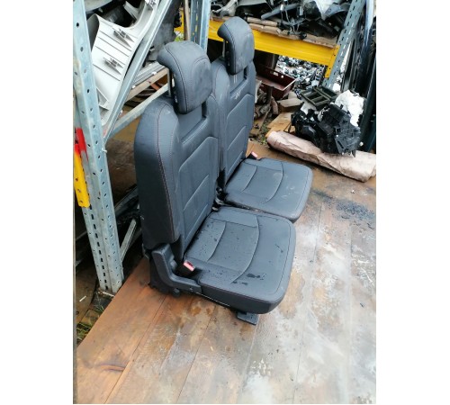 Третий ряд сидений