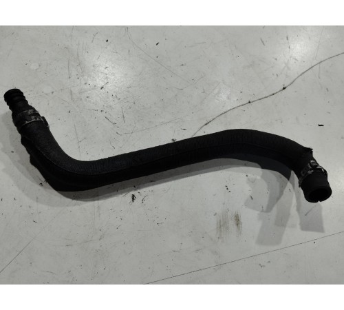 Патрубок системы охлаждения