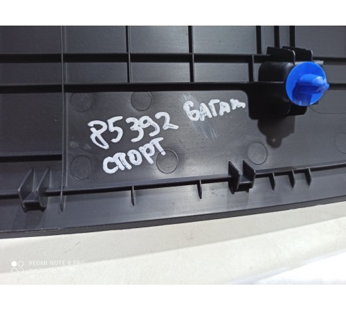 Накладка крышки багажника