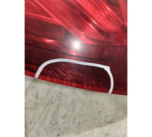 Фонарь задний правый