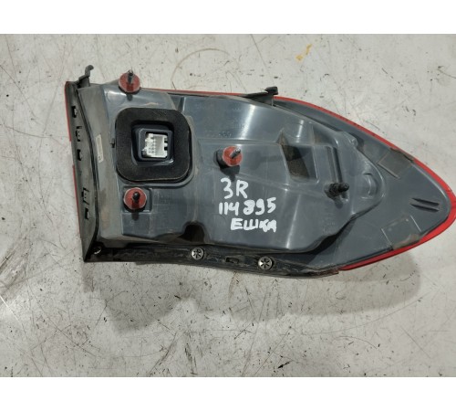 Фонарь задний правый