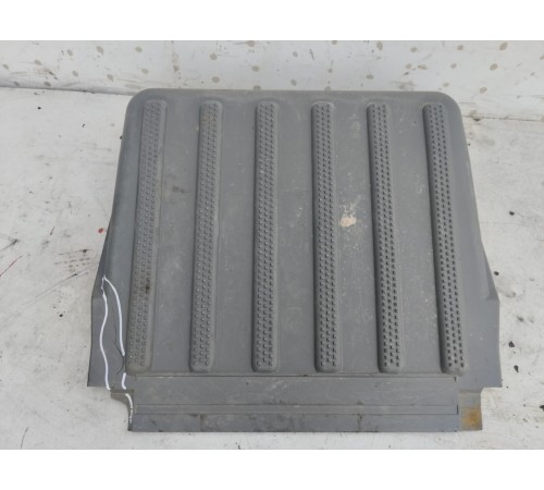 Крышка аккумуляторного ящика