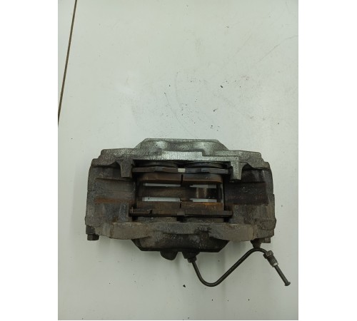 Суппорт передний правый