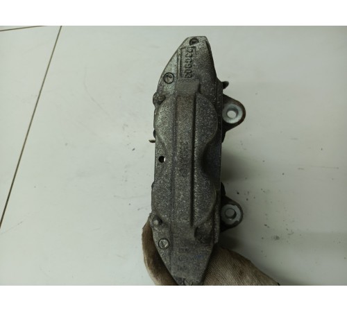 Суппорт передний правый