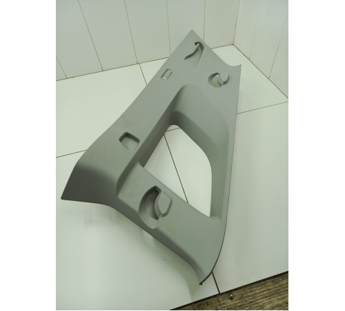 Обшивка багажника левая