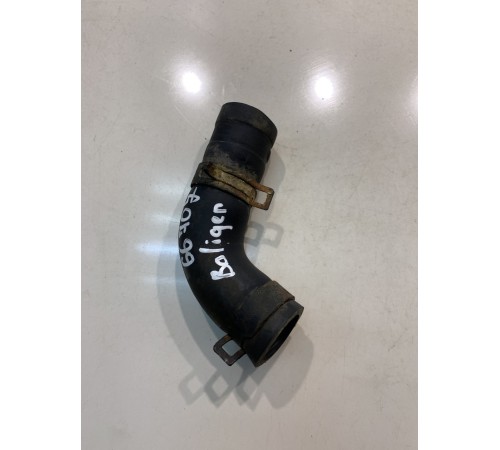 Патрубок системы охлаждения