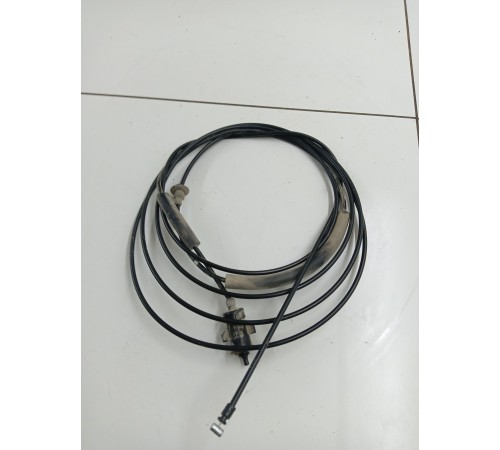 Трос открывания лючка бензобака