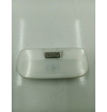 Плафон внутреннего освещения салона задний