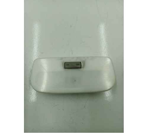 Плафон внутреннего освещения салона задний