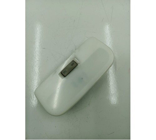 Плафон внутреннего освещения салона задний