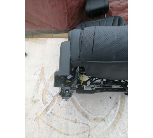 Сиденье переднее правое