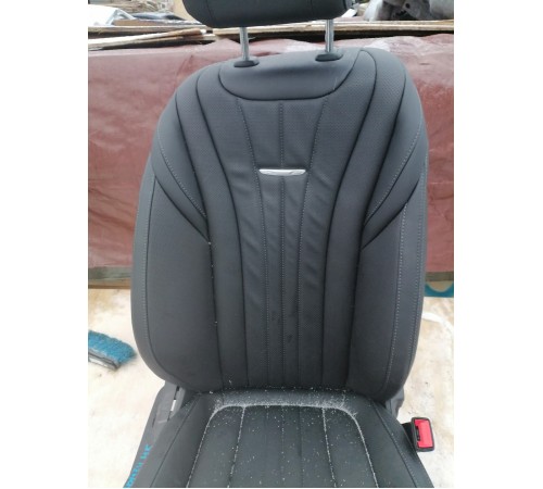 Сиденье переднее правое