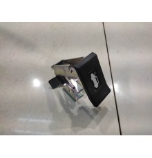 Рычаг открывания капота