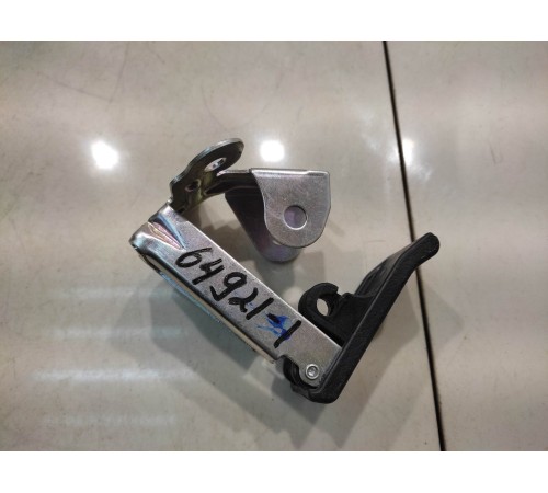 Рычаг открывания капота