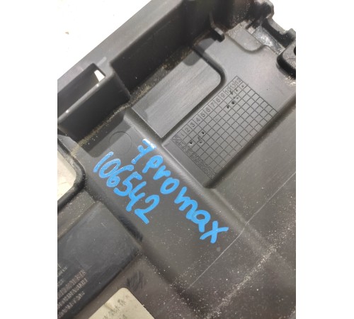 Накладка (крышка) фиксатор беспроводного зарядного устройства