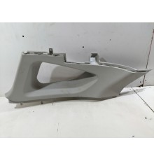 Обшивка задней стойки левая верхняя