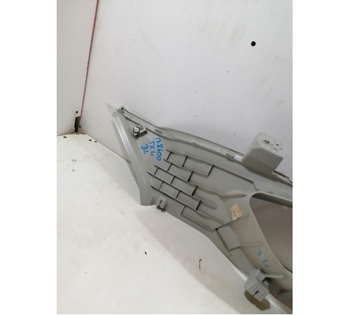 Обшивка задней стойки левая верхняя