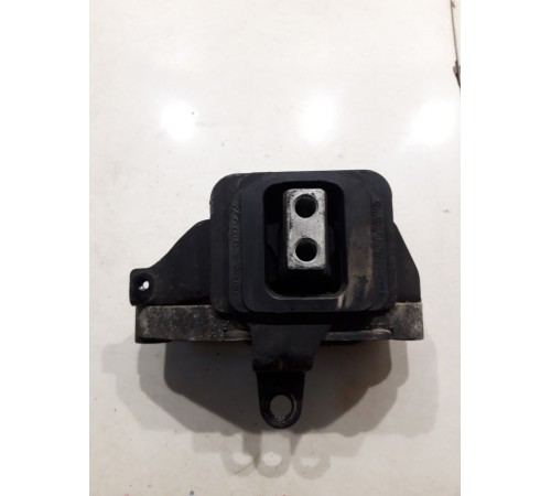 Опора двигателя левая