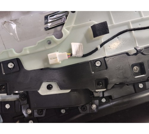 Обшивка двери задняя левая