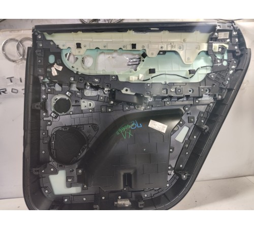 Обшивка двери задняя левая