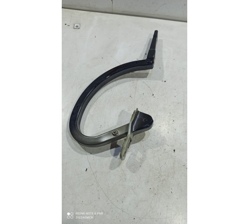Петля крышки багажника(правая)