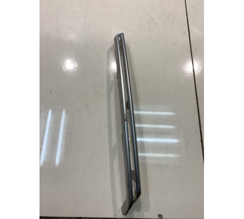 Молдинг решётки радиатора