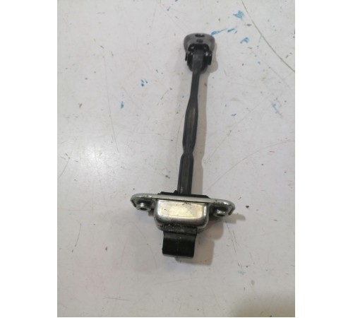 Ограничитель двери передний левый