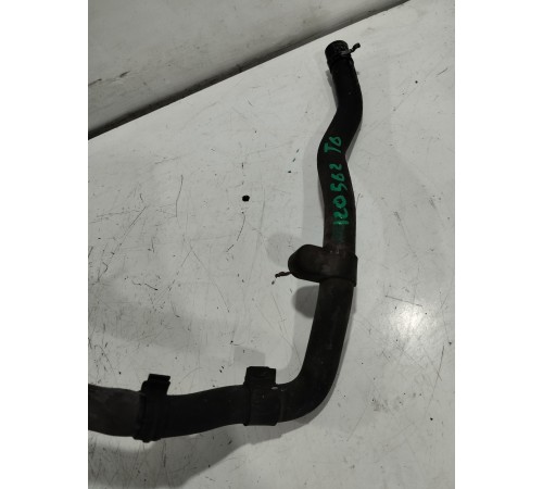 Патрубок системы охлаждения