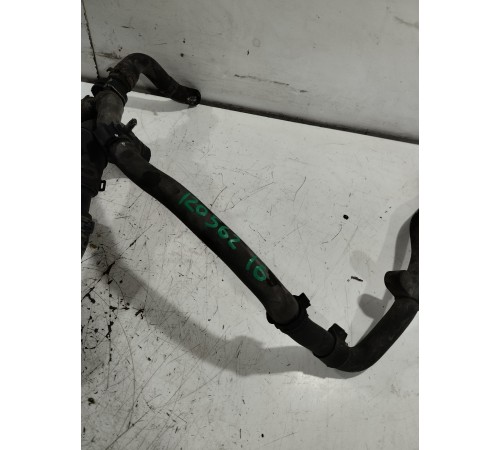 Патрубок системы охлаждения