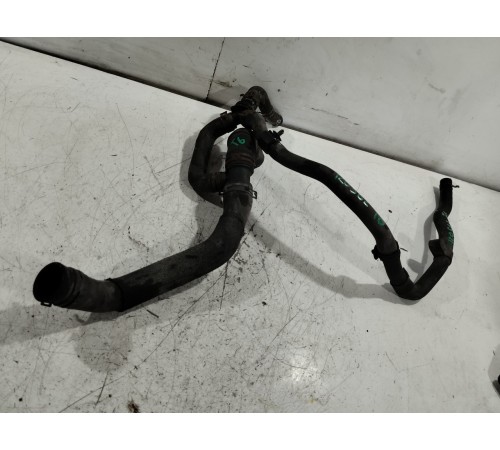 Патрубок системы охлаждения