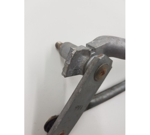 Трапеция стеклоочистителя в сборе