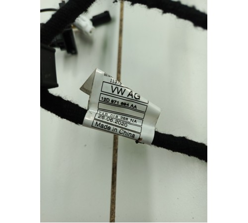 Электропроводка двери задняя правая