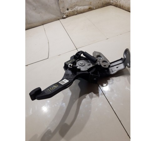 Педаль ручного тормоза