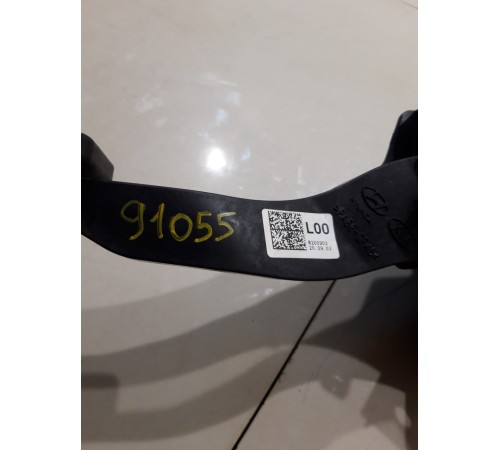 Педаль ручного тормоза