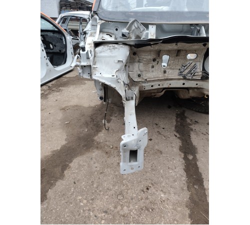 Лонжерон (четверть) передний правый