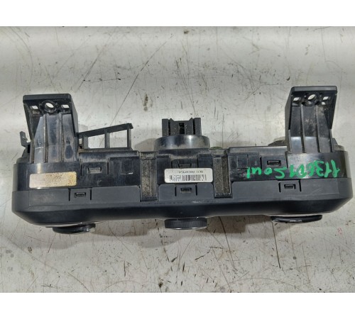 Блок управления климатом передний