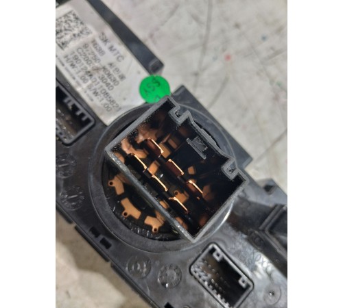 Блок управления климатом передний