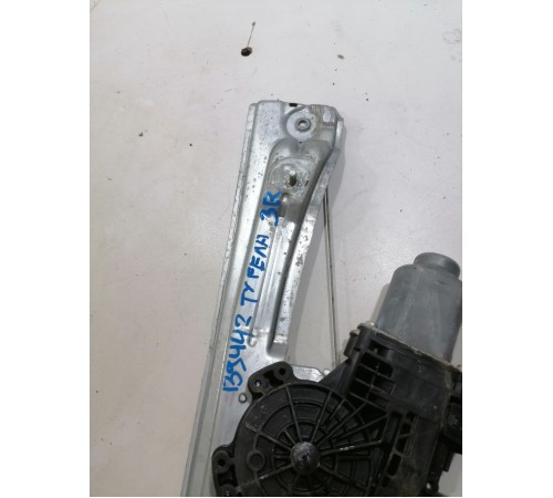 Стеклоподъемник двери задний правый