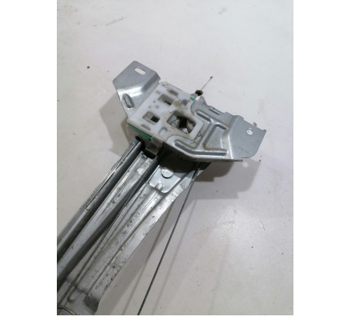 Стеклоподъемник двери задний правый