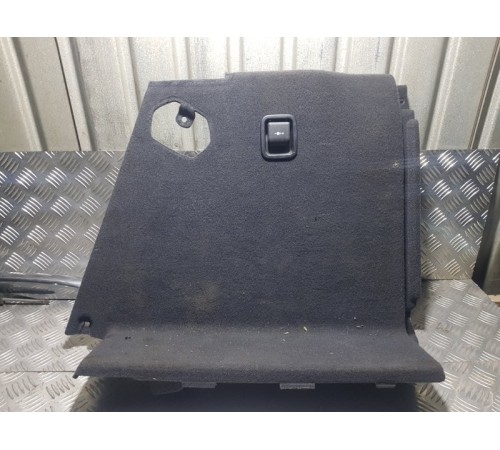 Обшивка багажника