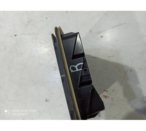 Решетка вентиляционная (правая)