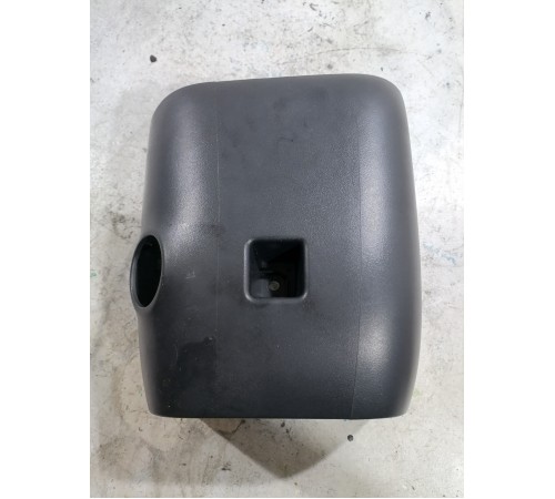 Кожух рулевой колонки нижний