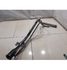 Горловина топливного бака