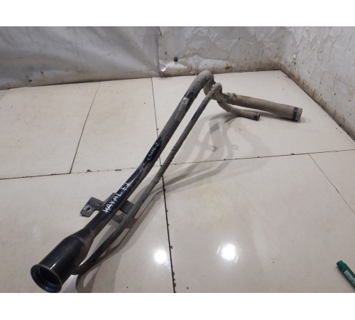 Горловина топливного бака