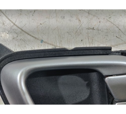 Ручка двери передняя правая внутренняя