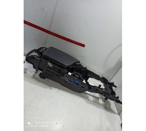 Центральная консоль с подлокотником